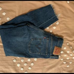 Women’s Levi jeans